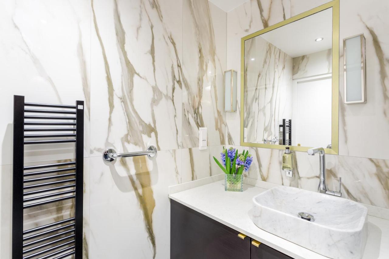 Merveil - Luxury - Tour Eiffel - Laos Apartment Paris