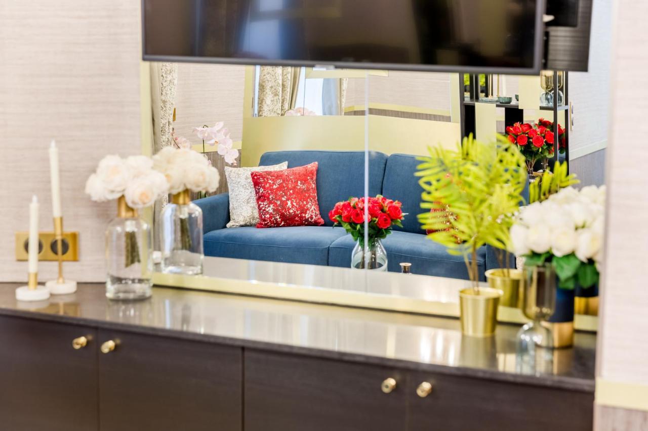 Apartment Merveil - Luxury - Tour Eiffel - Laos