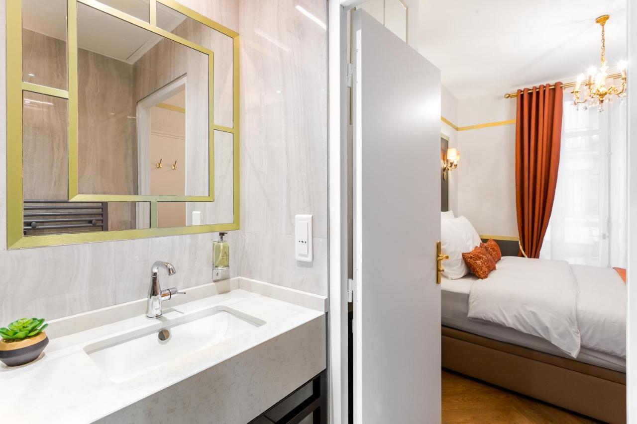 Merveil - Luxury - Tour Eiffel - Laos * Paris